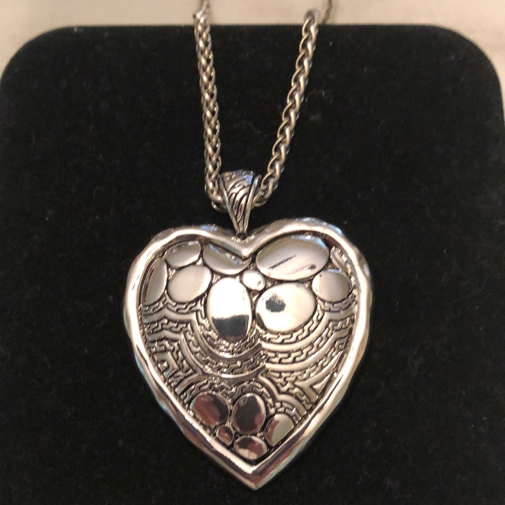 Large silver heart pendant necklace